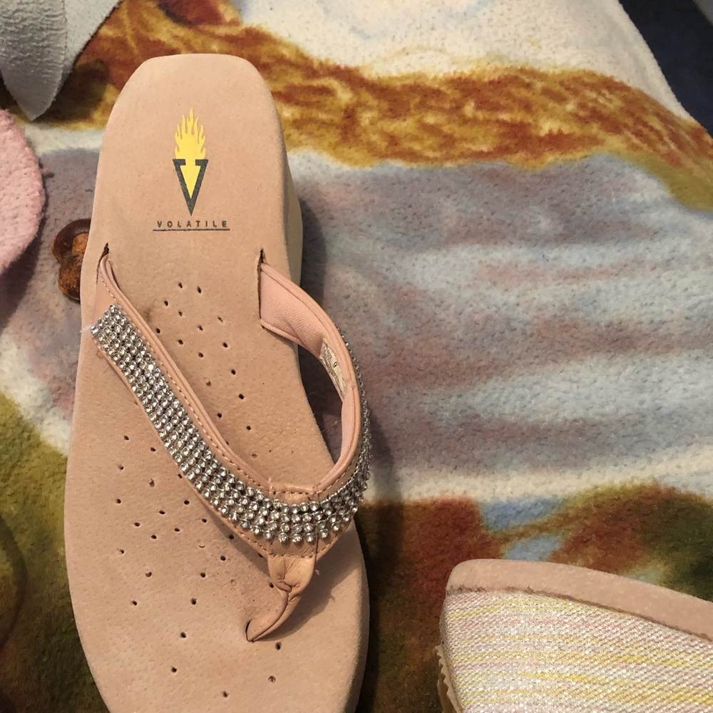 Sandals - Picture 3 of 4